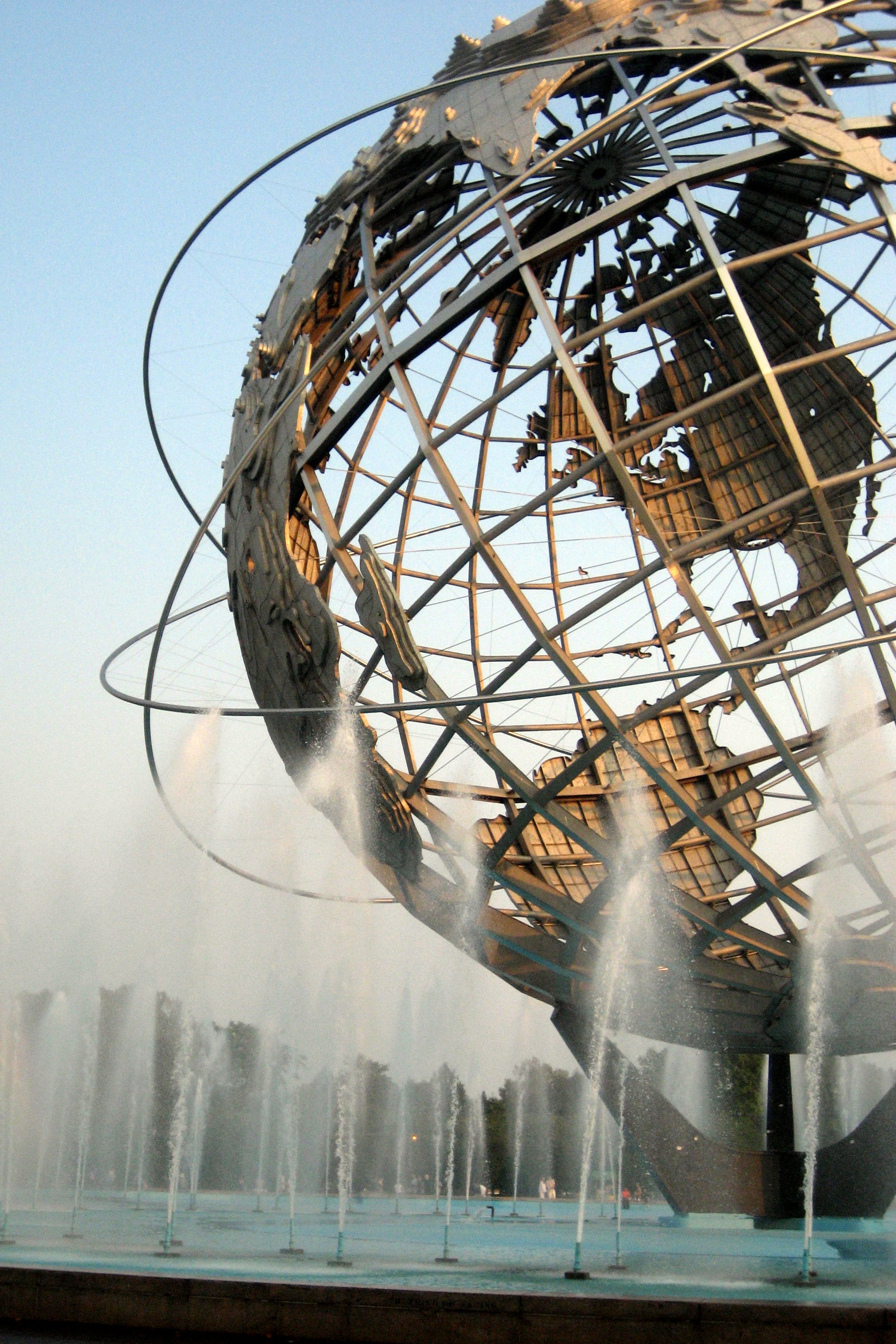 flushing_unisphere_01